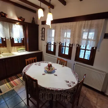 Semesterbostad Archontiko Elena